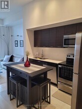 4503 Lake Shore Blvd W in Toronto, ON - Building Photo - Building Photo