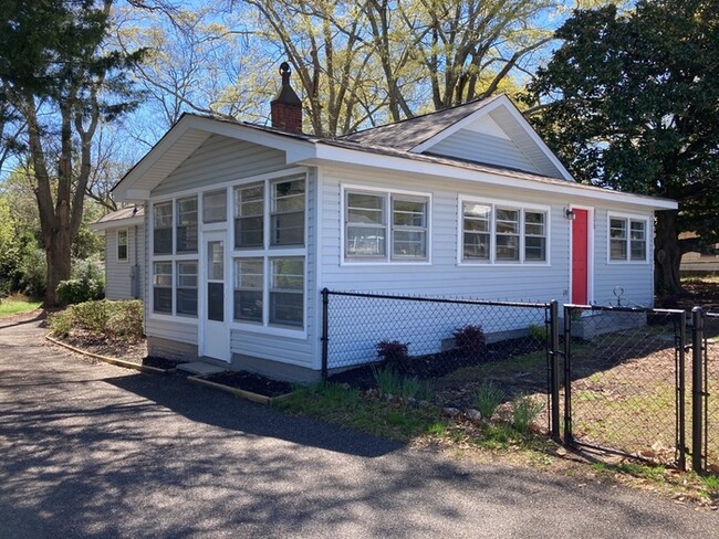 806 E Main St in Easley, SC - Building Photo - Building Photo