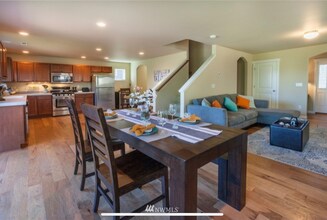 802 Panorama Ridge in Mount Vernon, WA - Building Photo - Building Photo