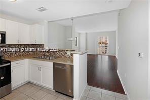 10 Aragon Ave in Miami, FL - Building Photo - Building Photo