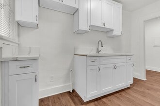 447 E 101st St in Los Angeles, CA - Building Photo - Building Photo