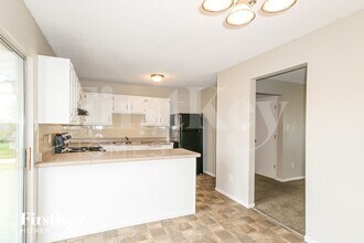 11718 Branridge Rd in Florissant, MO - Building Photo - Building Photo