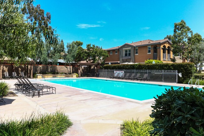 606 Asbury Dr in Claremont, CA - Building Photo - Building Photo