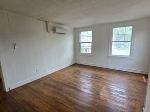 38 S Main St in Harrison Township, NJ - Building Photo - Building Photo