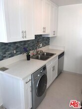 1115 Euclid St in Santa Monica, CA - Building Photo - Building Photo