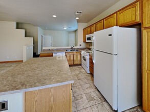 8209 Strawberry Spring St in Las Vegas, NV - Building Photo - Building Photo