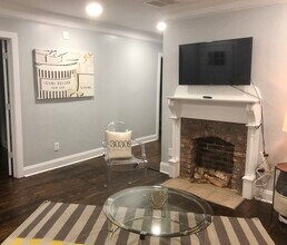 1085 Harwell St NW in Atlanta, GA - Building Photo - Building Photo