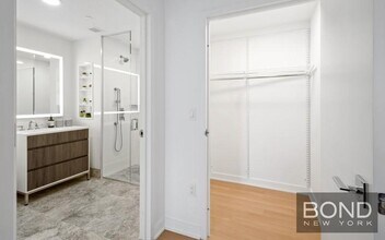 18 6th Ave in Brooklyn, NY - Building Photo - Building Photo