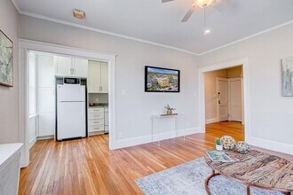 230 Massachusetts Ave in Arlington, MA - Building Photo - Building Photo