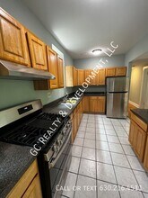 2144 W Estes Ave in Chicago, IL - Building Photo - Building Photo