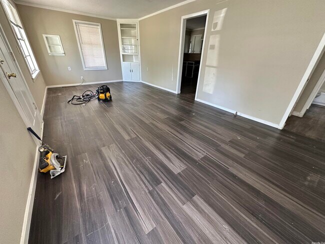 107 Roosevelt Rd photo'