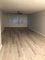 2825 SW 22nd Ave, Unit 205 in Delray Beach, FL - Building Photo