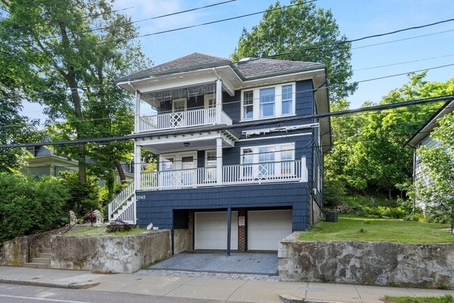 property at 1045 Adams St