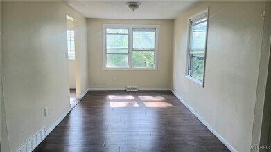185 Fairgreen Dr in Buffalo, NY - Building Photo - Building Photo