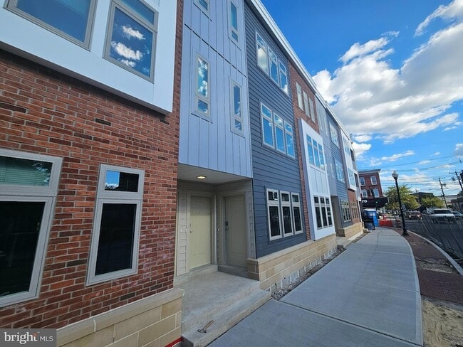 property at 200 Hamilton Ave
