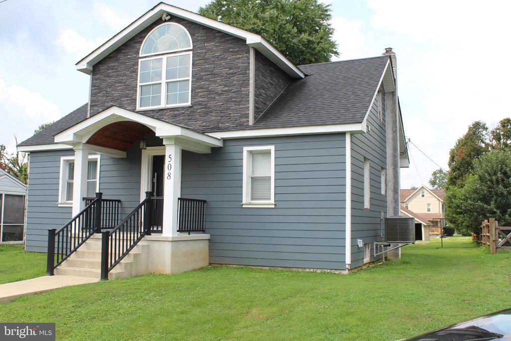 508 Chatham St in Avondale, PA - Building Photo