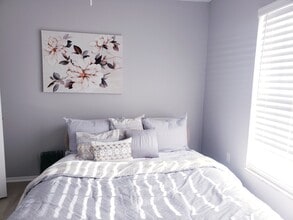 8211 12th Way N, Unit F in St. Petersburg, FL - Building Photo - Building Photo