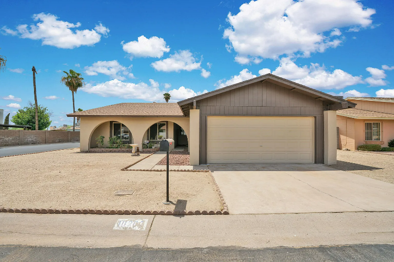 10202 N 39th Ln in Phoenix, AZ - Building Photo