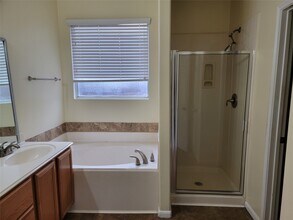 17142 Taffaine Dr in Houston, TX - Building Photo - Building Photo