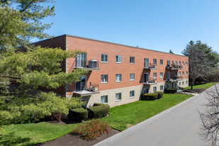 Briar Hill Condominiums Apartments