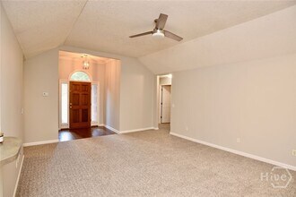 121 Laurenburg Dr in Richmond Hill, GA - Building Photo - Building Photo