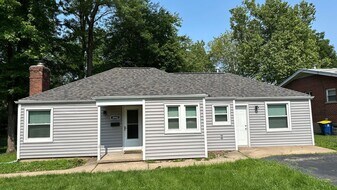 3943 Wright Ave in St. Ann, MO - Building Photo