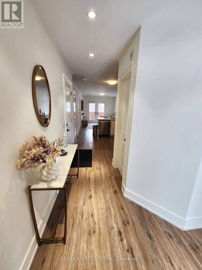 263 Barrie St in Bradford West Gwillimbury, ON - Building Photo - Building Photo