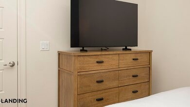 4155 Carson Ln, Unit 65-323 in Johnstown, CO - Foto de edificio - Building Photo