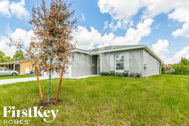 331 SW Grimaldo Terrace in Port St. Lucie, FL - Building Photo - Building Photo
