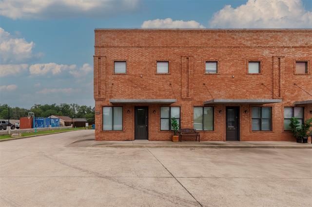 property at 202 W Jefferson St