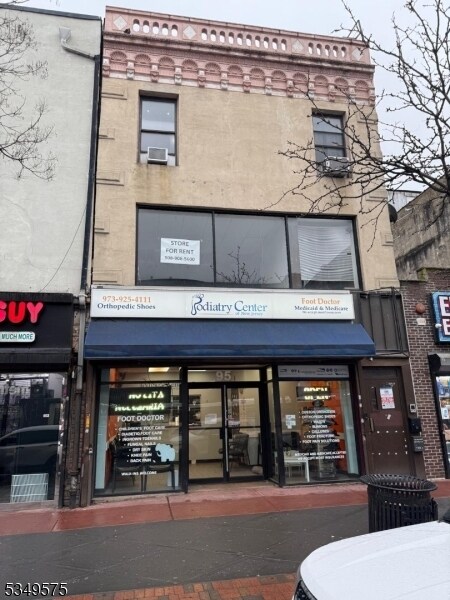 95 Broad St in Elizabeth, NJ - Building Photo