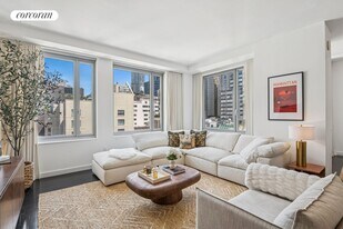 85 W Broadway in New York, NY - Building Photo