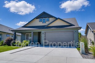 7768 N Girard Cir in Coeur d'Alene, ID - Building Photo