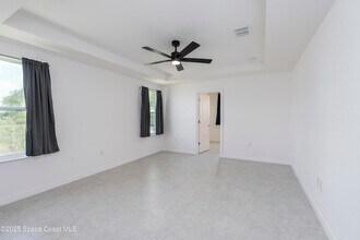 516 Alminar Ave SE in Palm Bay, FL - Building Photo - Building Photo