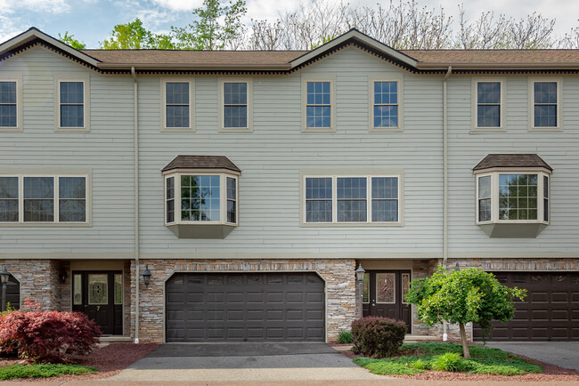 property at 5 Anastasia Ct