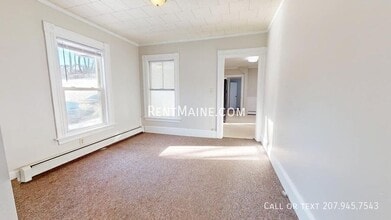 101 Sanford St in Bangor, ME - Foto de edificio - Building Photo