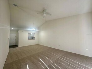 13348 Fairway Glen Dr, Unit 202 in Orlando, FL - Foto de edificio - Building Photo