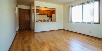 Davenport Apartments in Omaha, NE - Building Photo - Interior Photo