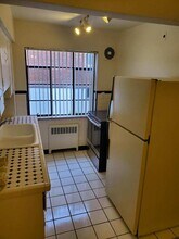 6132 Dryden ave, Unit 1 in Cincinnati, OH - Foto de edificio - Building Photo