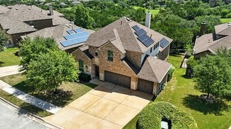 5305 Green Thread Trl in Spicewood, TX - Building Photo