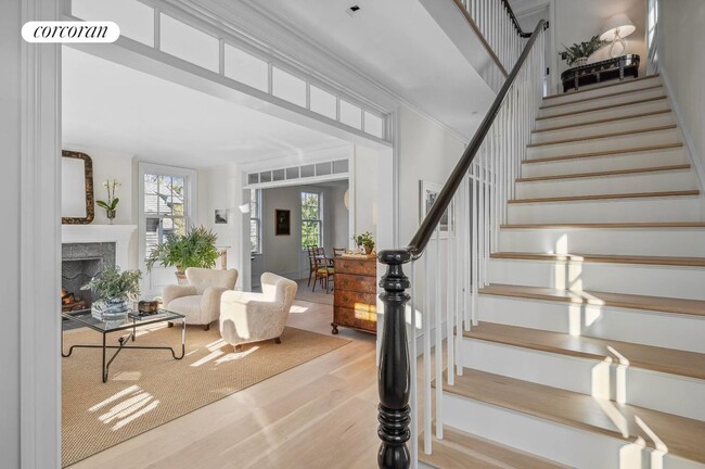 29 Henry St in Sag Harbor, NY - Building Photo - Building Photo
