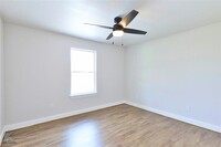 2323 S 18th St photo'