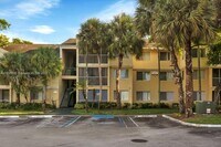 5612 Rock Island Rd, Unit 156