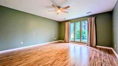 15707 Downford Dr in Tomball, TX - Building Photo - Building Photo