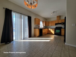 1780 Glastonbury Blvd NW in Edmonton, AB - Building Photo - Building Photo