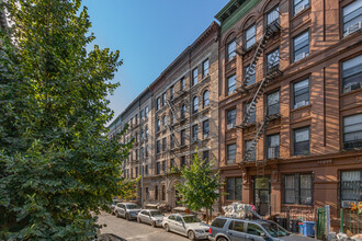 118-120 W 137th St in New York, NY - Building Photo - Building Photo