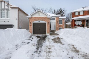 64 Copeman Crescent in Barrie, ON - Building Photo