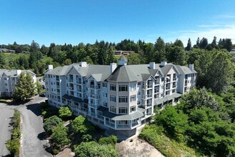 Pinnacle on Lake Washington in Renton, WA - Foto de edificio - Building Photo