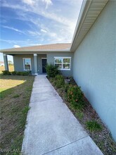 3421 W Gator Cir in Cape Coral, FL - Building Photo - Building Photo