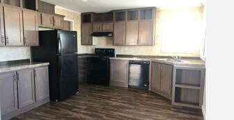 Creston Ridge in San Antonio, TX - Building Photo